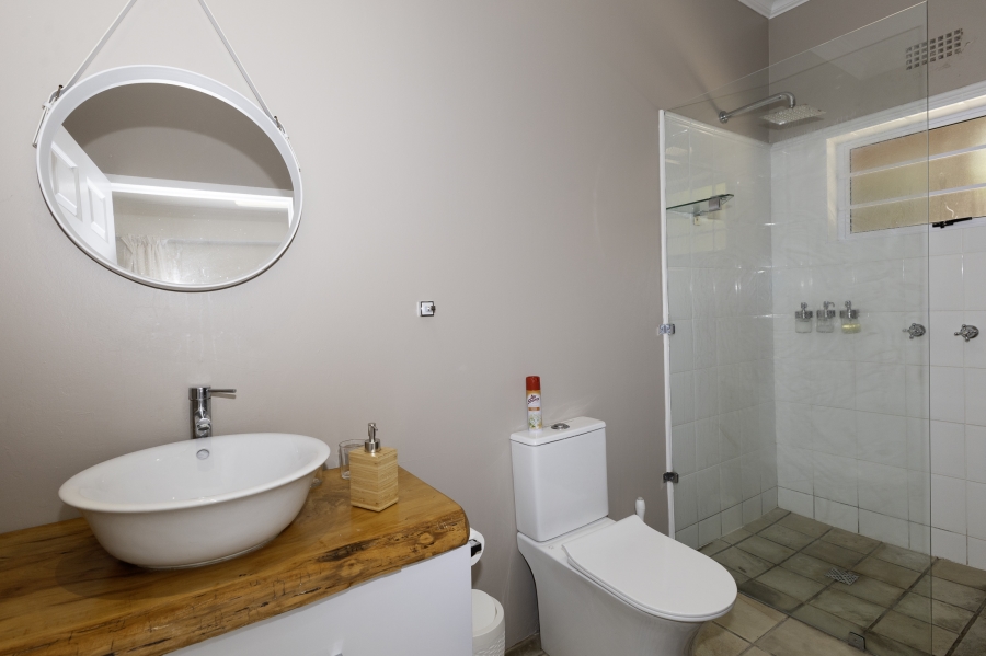 5 Bedroom Property for Sale in West Beach Eastern Cape